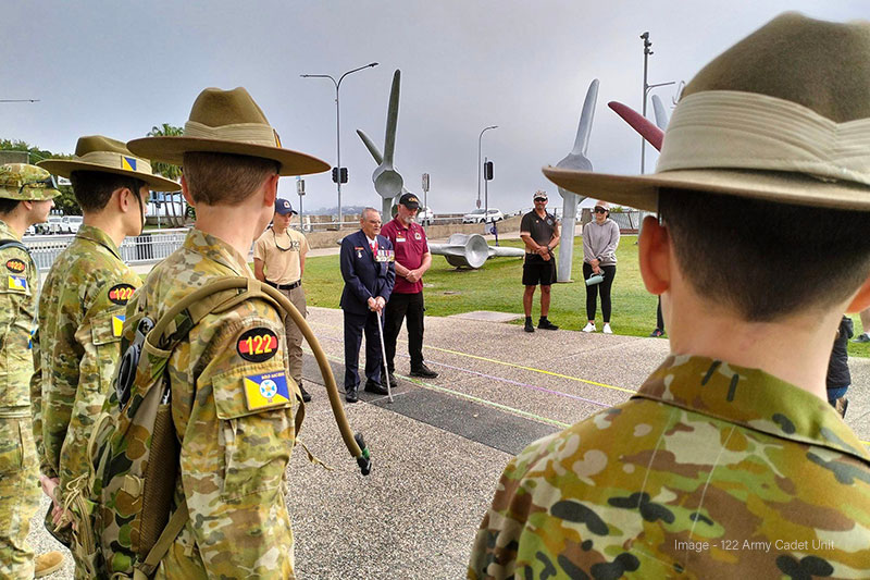 Keith Payne VC AM speaks with the gathered crowds.