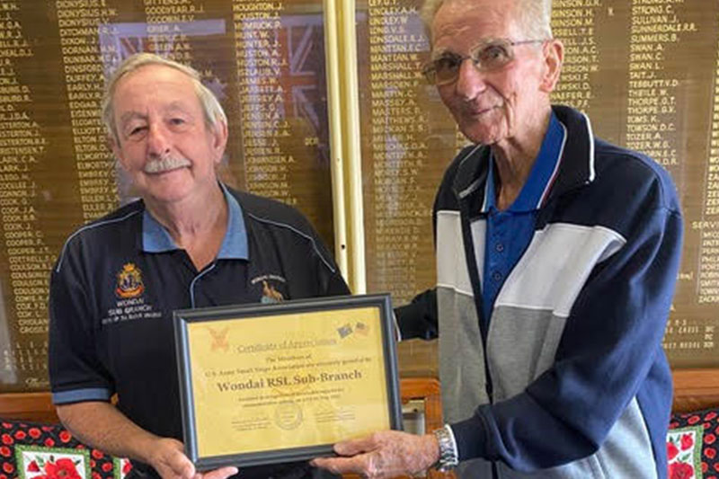 Wondai RSL Sub Branch Presdient David Scrimgeour and Len McLeod