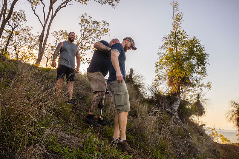 RSL Queensland veterans hiking